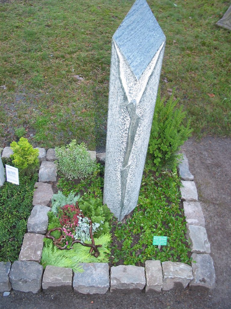 Grabanlage 7